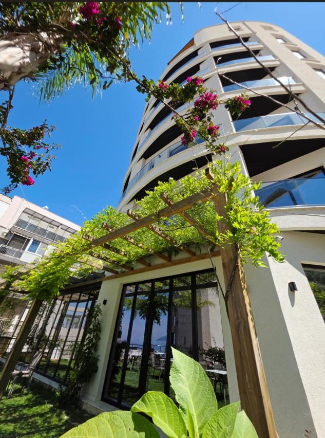 Valza Boutique Hotel Vlore Exterior photo